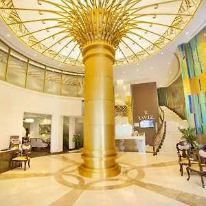 Отель Raviz Center Point ****